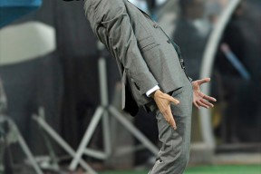 欧联赛前走向成谜，西汉姆篮板制胜，更衣室稳定，资深球员宣示担当的简单介绍万博体育manbet app