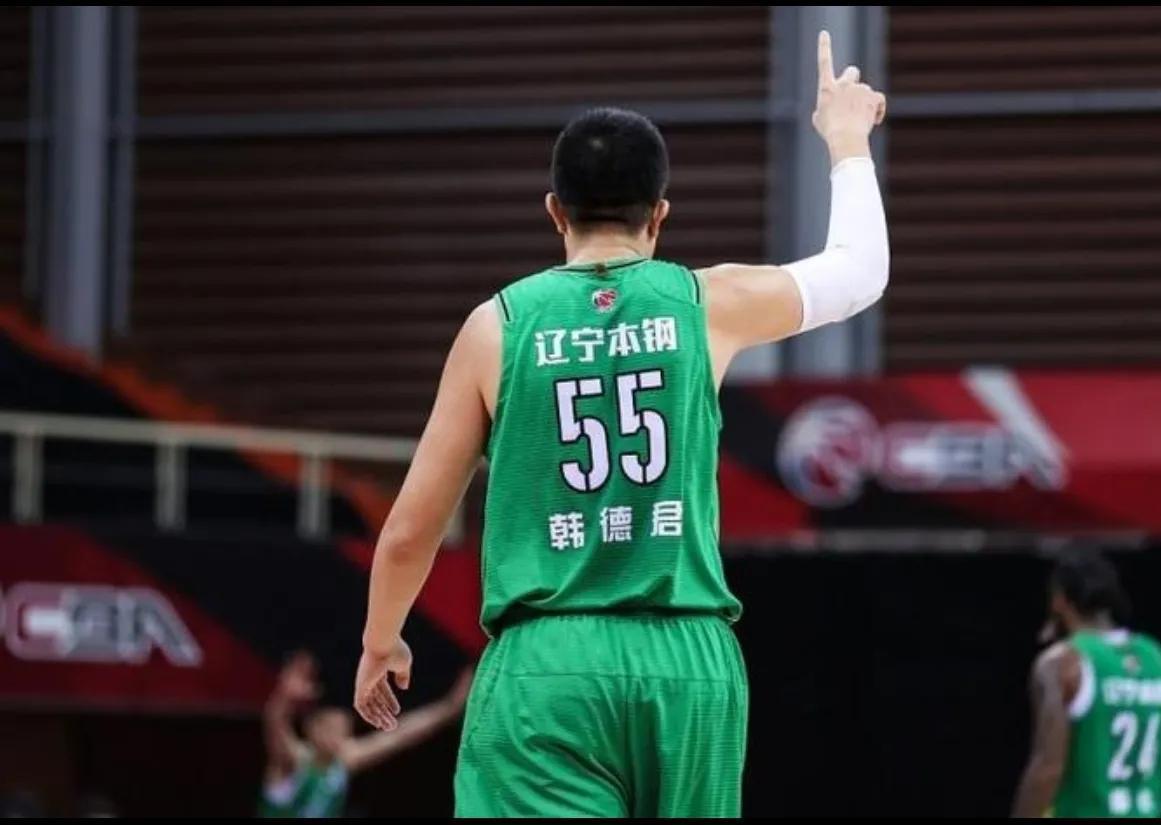 今夜CBA常规赛传出新动向,山东男篮迎来里程碑,管理层表态——气氛紧张,细节决定成败的简单介绍 今夜CBA常规赛传出新动向,山东男篮迎来里程碑,管理层表态——气氛紧张,细节决定成败的简单介绍