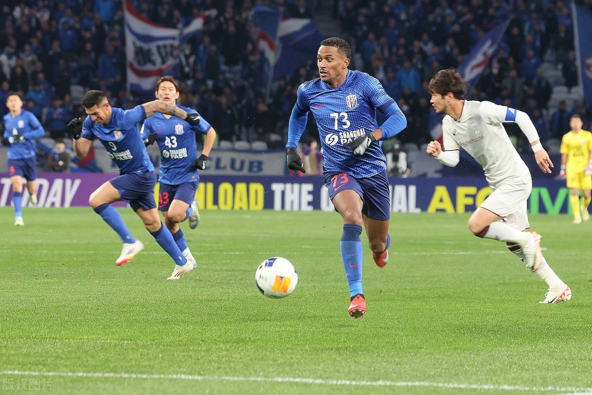 关于风云突变上海申花赛前再遭质疑；中超版图或变；压力陡增；更衣室氛围转暖的信息