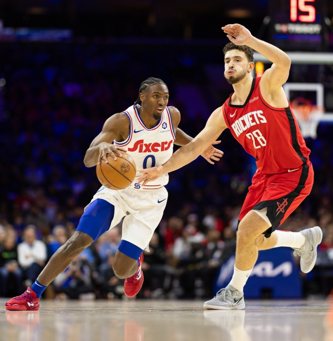 包含风云突变费城76人赛后防线松动，NBA季后赛版图或变，悬念犹存，团队化学反应显著的词条