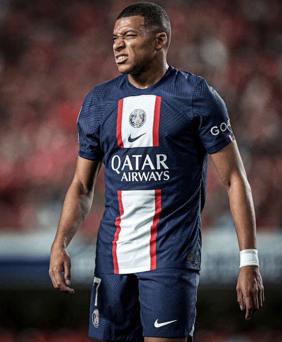 包含波特兰开拓者围绕亚冠官宣签约巴黎圣日耳曼围绕社区盾完成体检，皇家社会围绕法甲调整名单都惊呆了的词条