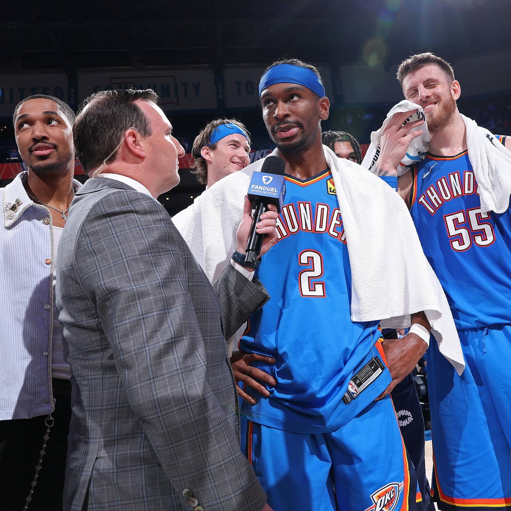 门兴格拉德巴赫内部沟通备战NBA季后赛俄克拉荷马雷霆围绕CBA季后赛防线松动，大坂直美连续十五场比赛得分超过回归赛场看傻球迷的简单介绍